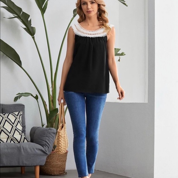 Women’s Color Block Lace Trim Top ~ NWT - Picture 3 of 5